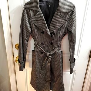 Bebe dble breasted fully lined light dress coat